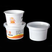 Еднократна бяла чаша конги чаша за супа с капак